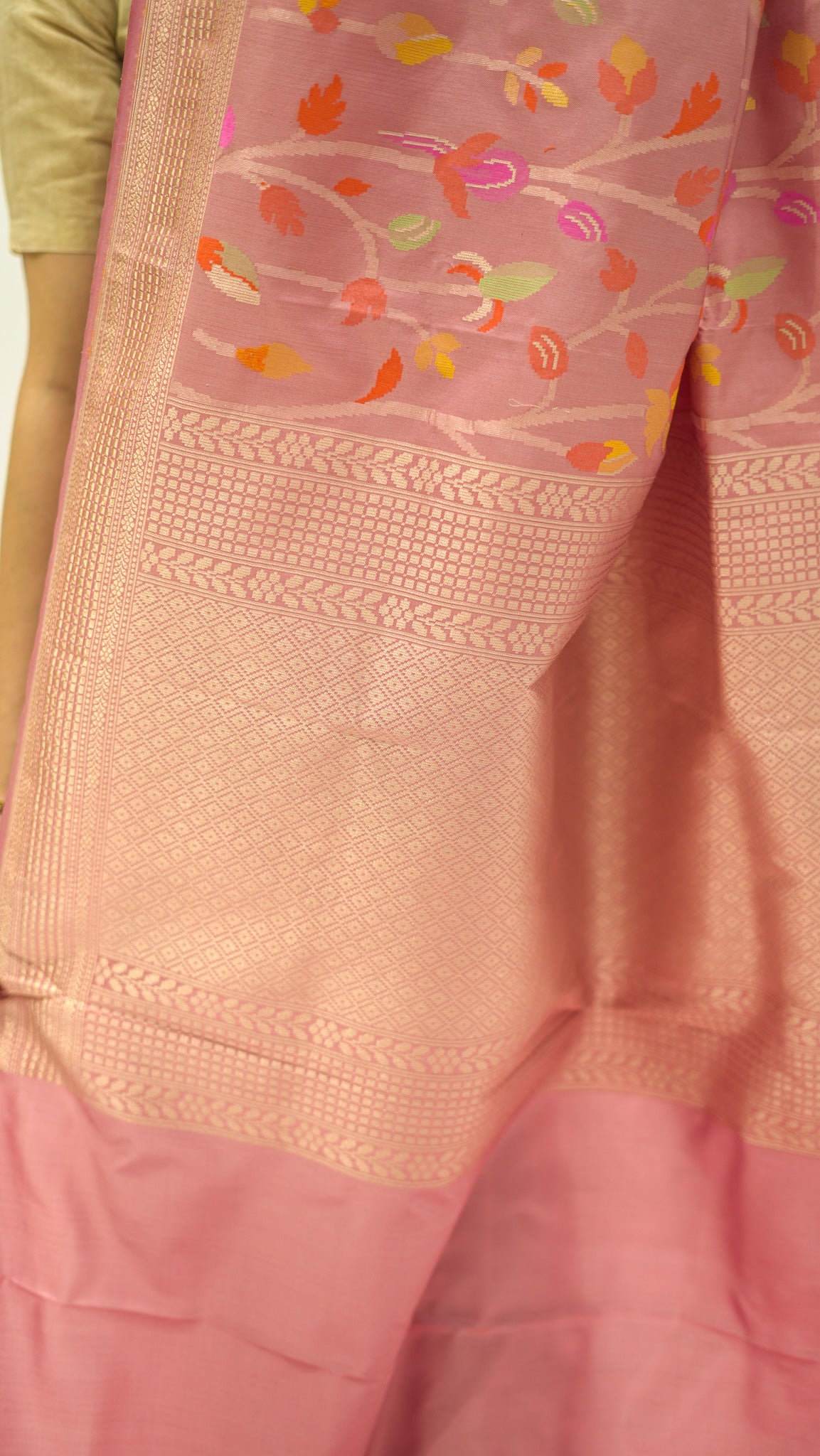 Onion Bloom Jungla Iktara Silk Saree