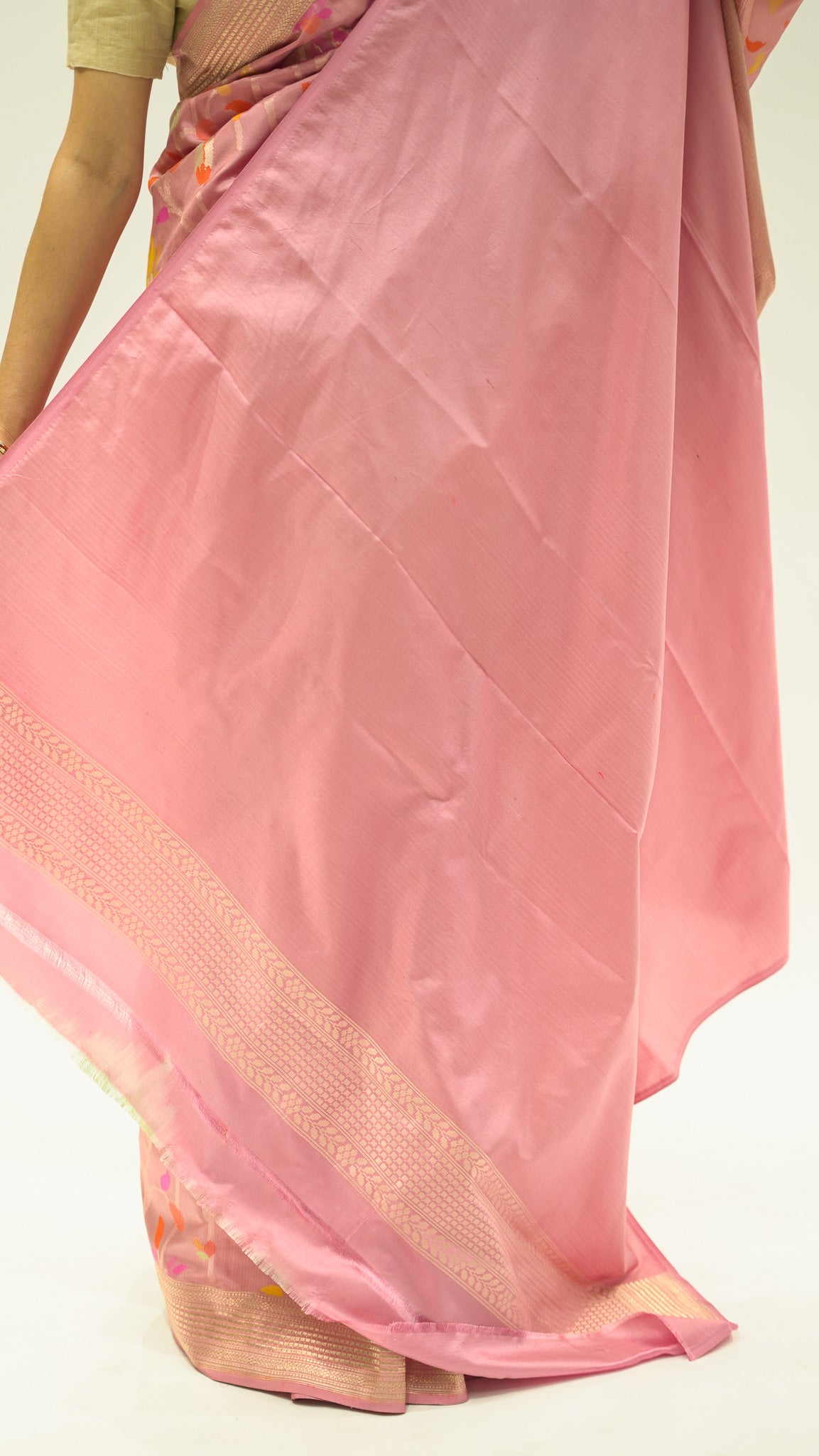 Onion Bloom Jungla Iktara Silk Saree