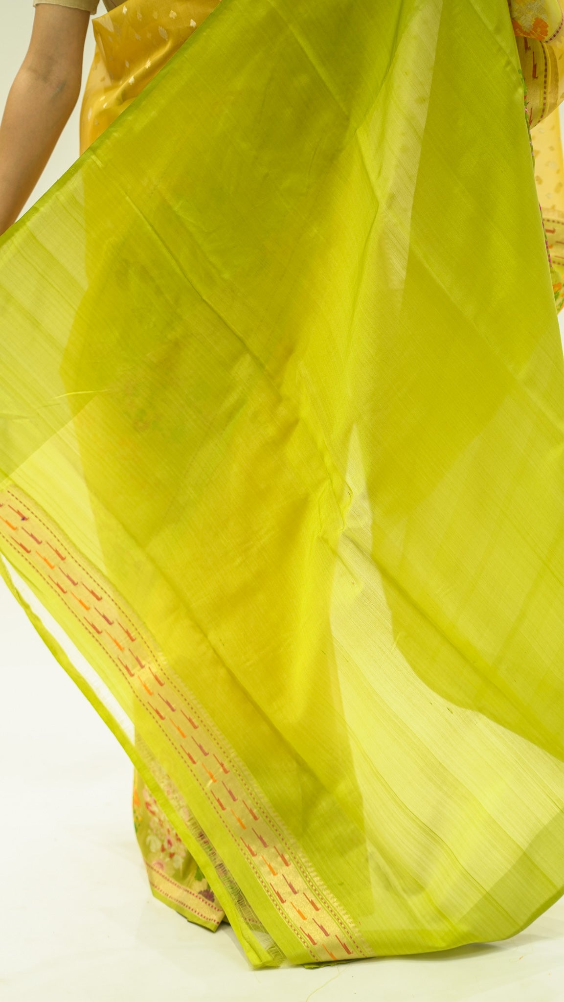 Sunflower Meadow Kora Silk Saree