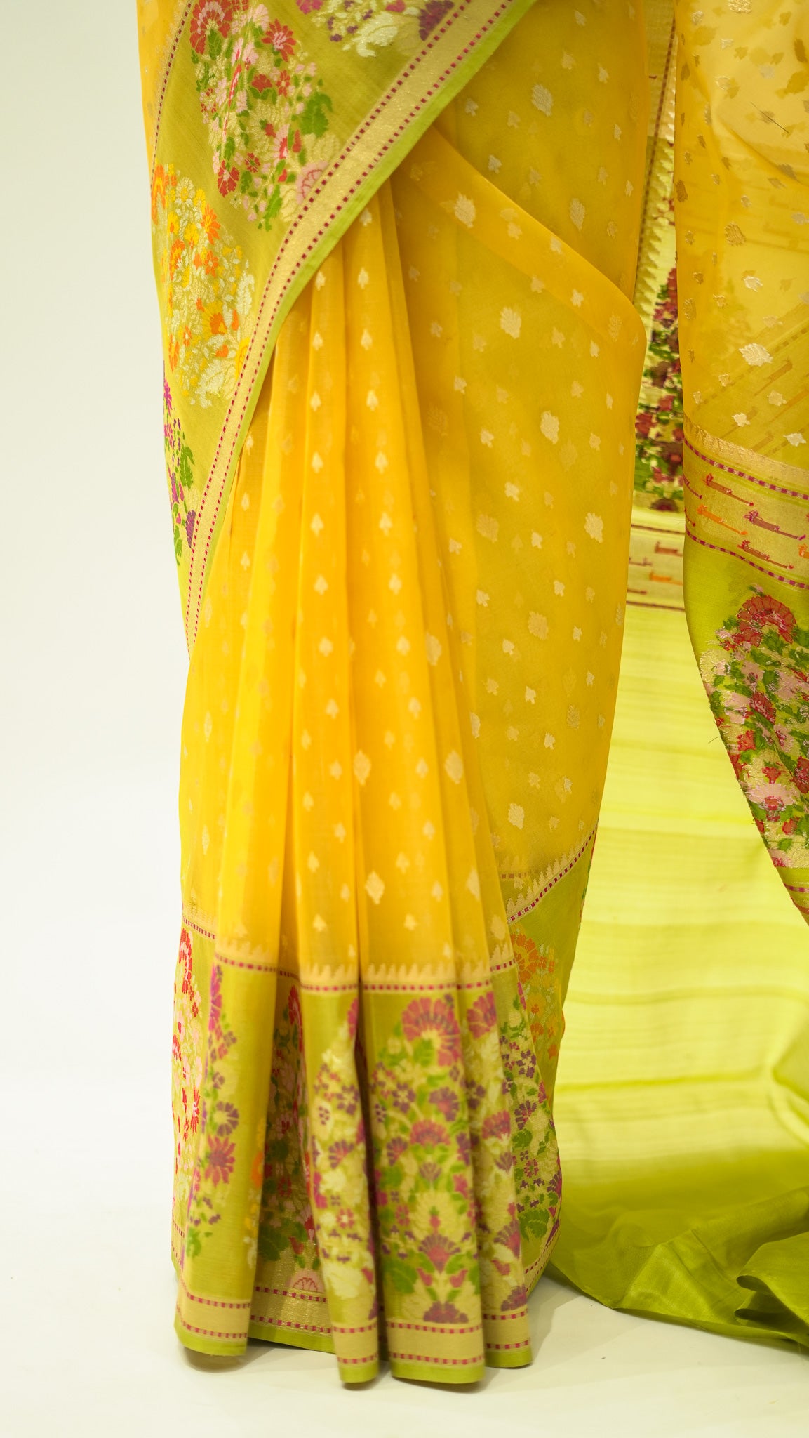Sunflower Meadow Kora Silk Saree