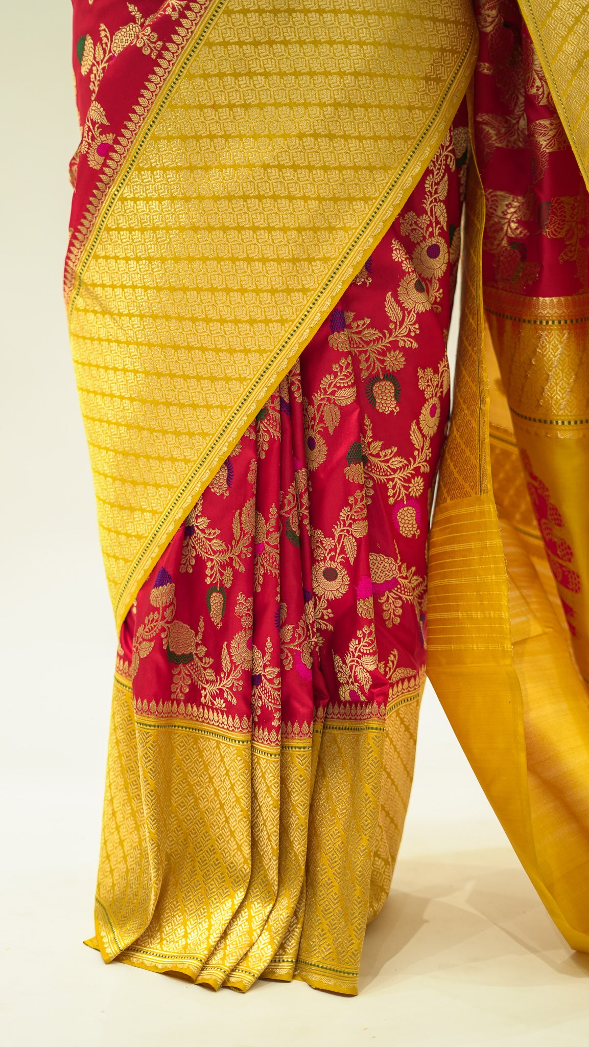 Sunlit Jungla Contrast Iktara Silk Saree