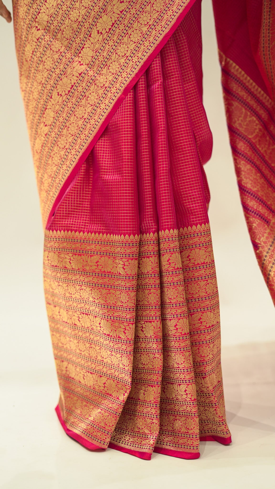 Rani Checkered Contrast Katan Silk Saree