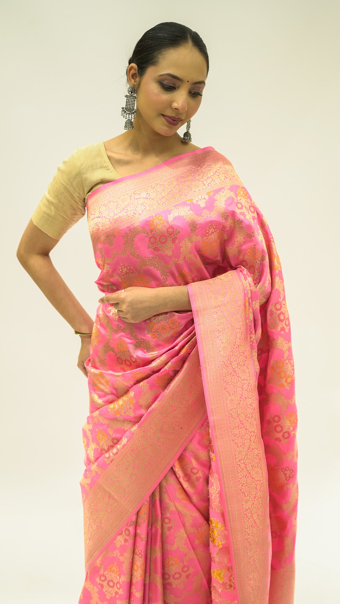 Rose Jaal Elegance Iktara Silk Saree