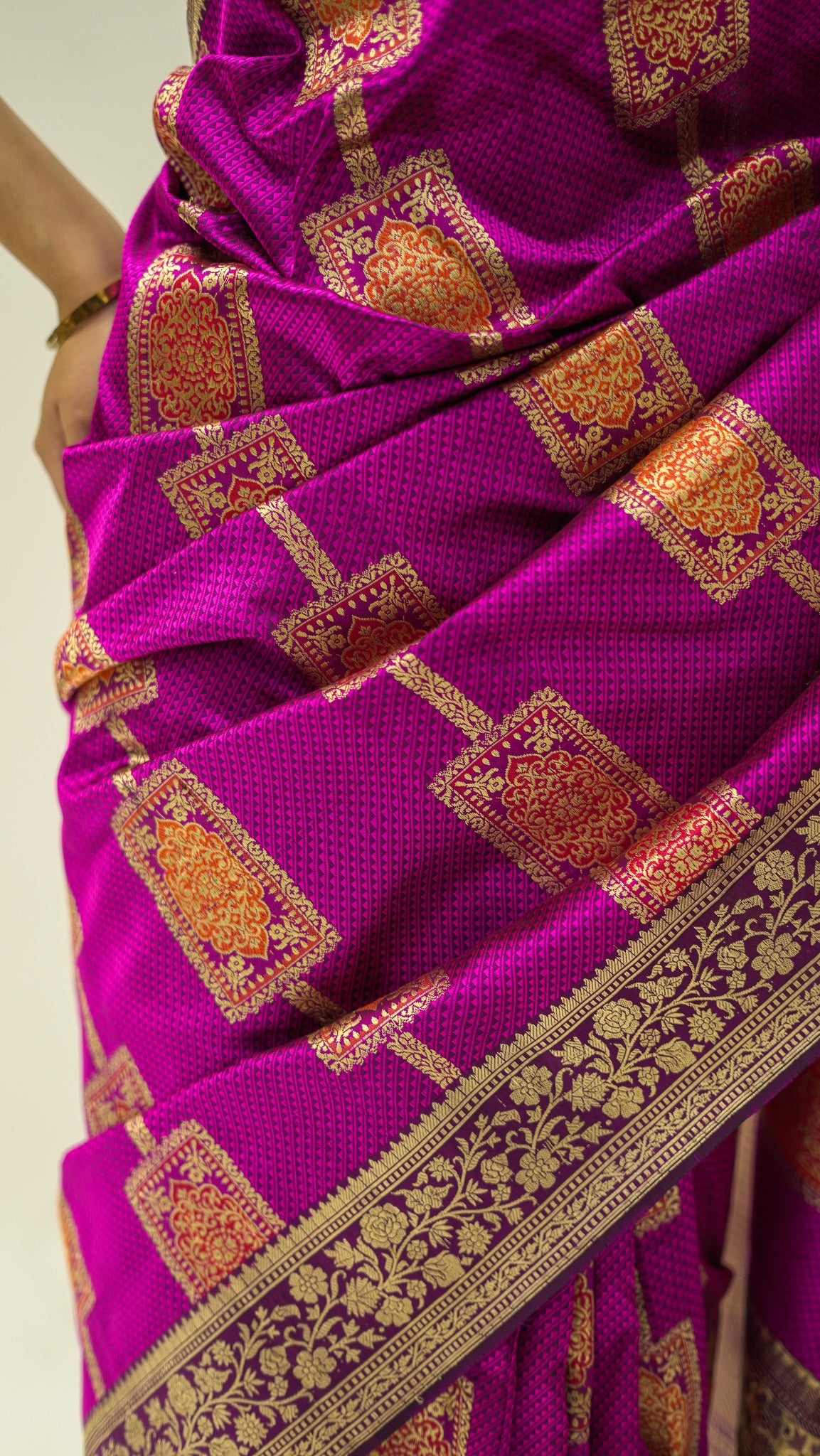 Magenta Tanchoi Grace Katan Silk Saree