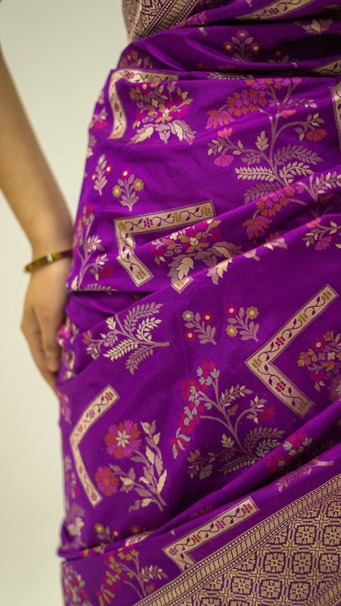 Violet Heritage Bloom Iktara Silk Saree